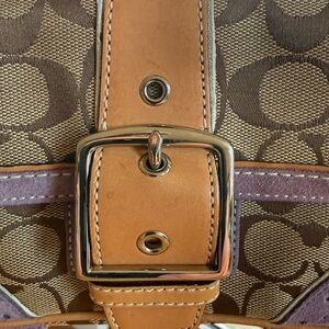 Coach Soho Signature Buckle Shoulder Bag Purple Suede w/ Dust Bag & Hanger